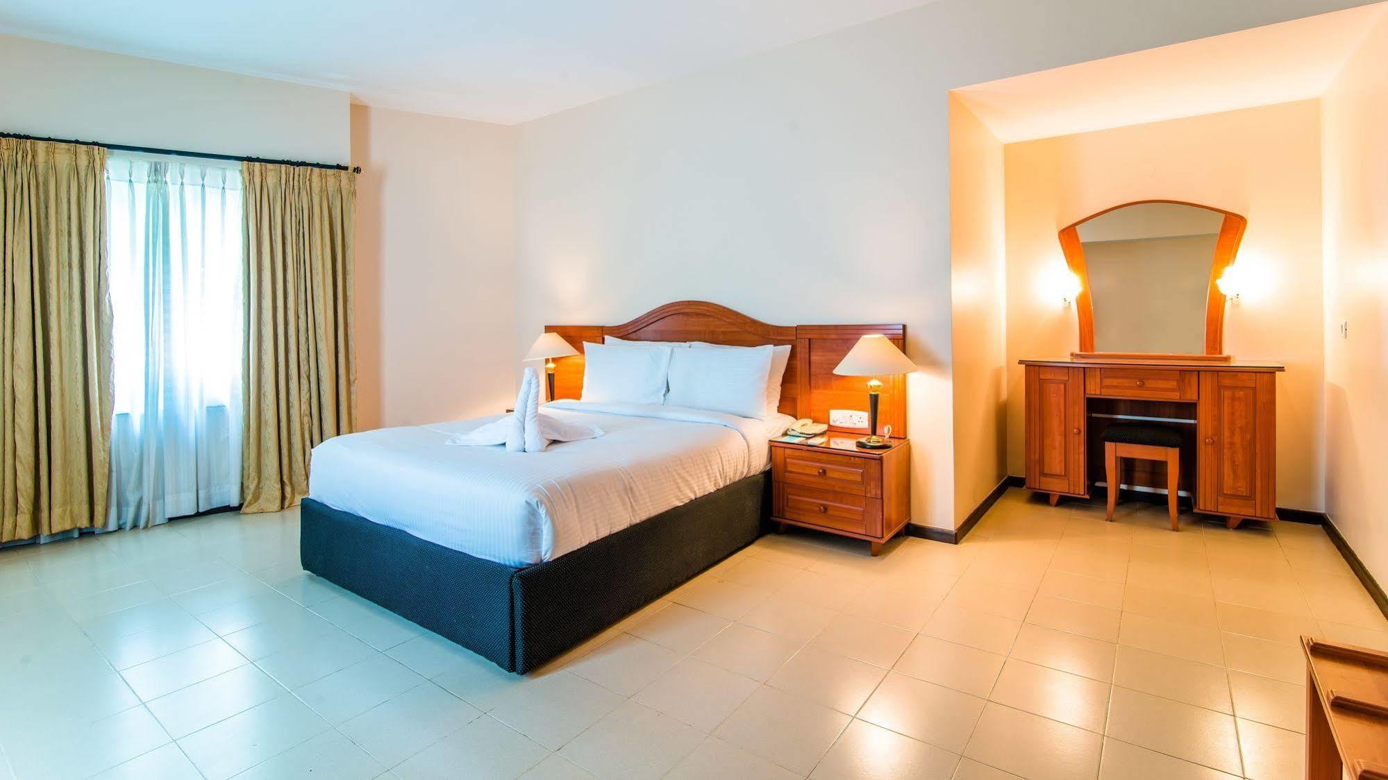 Halcyon Hotel Residences Koramangala - Bangalore Exteriör bild